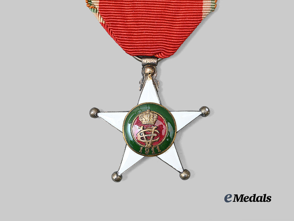 italy,_kingdom._an_order_of_the_colonial_star_of_italy,_knight_e_medals__m0704-103_3
