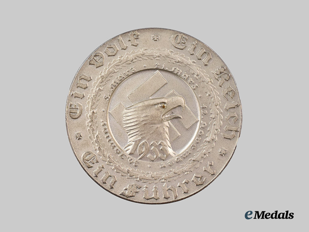 Germany, NSDAP. An AH Patriotic Medallion in Silver, with Case, by the Prussian Mint