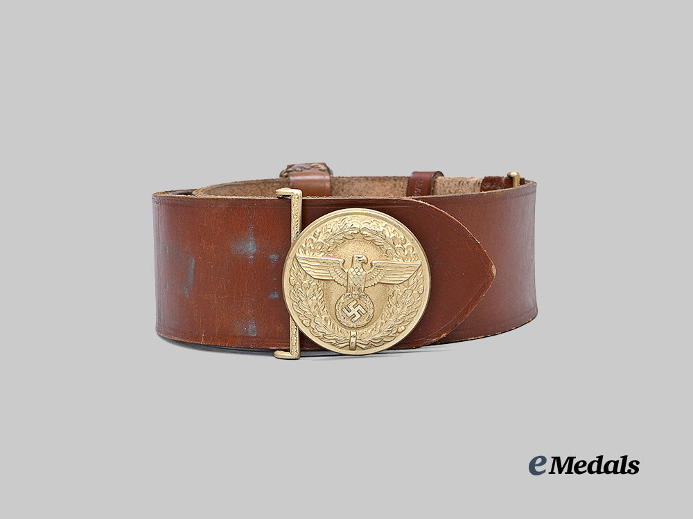 germany,_n_s_d_a_p._a_political_leader’s_belt_and_buckle,_by_friedrich_linden_e_medals__g62703_2