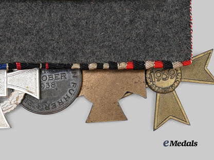 germany,_third_reich._a_medal_bar_for_a_first_and_second_world_war_non-_combatant_e_medals__g62923_7