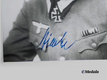 germany,_third_reich._a_lot_of_post-_war_signed_knight’s_cross_winner_photographs_e_medals__g62070_6
