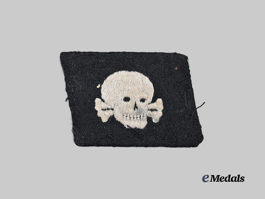 germany,_s_s._a3rd_s_s_panzer_division_totenkopf_collar_tab,_late-_war_variant_e_medals__g62968_2