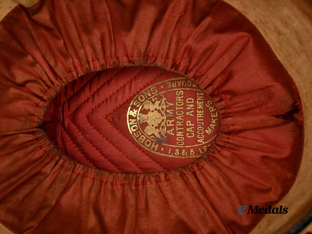 canada._a_queen’s_own_rifles_busby_with_plume_and_metal_case_e_medals__m0432-254_12
