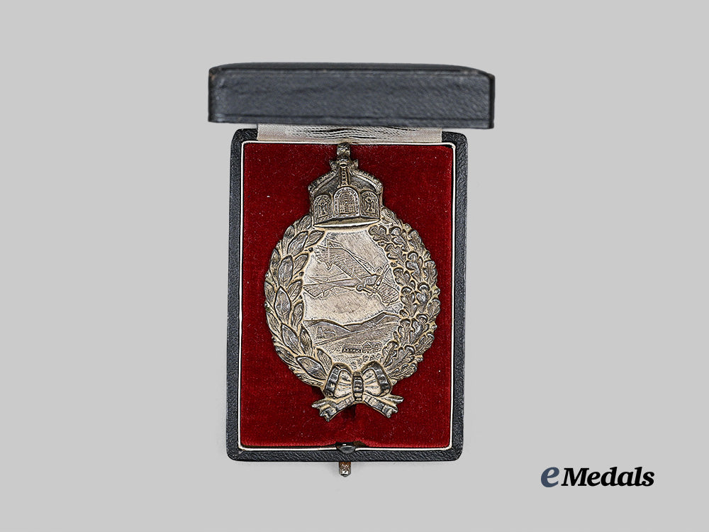 germany,_imperial._a_pilot’s_badge,_type3,_with_maker-_matched_case_by_c._e._juncker_e_medals__g62753_3