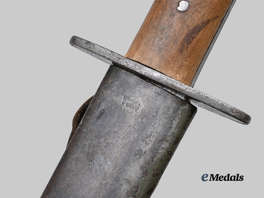 austria,_empire._an_m17_austro-_hungarian_trench_knife,_by_wlaszlovits_stocsz_e_medals__e_u24931_10