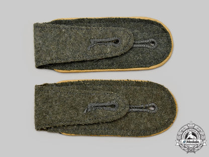 germany,_heer._a_set_of_cavalry/_reconnaissance_enlisted_personnel_shoulder_straps__g515872