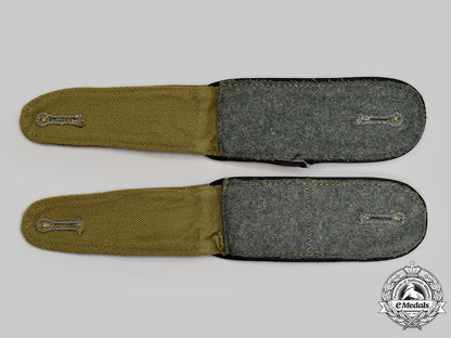 germany,_s_s._a_set_of_waffen-_s_s_tropical_enlisted_personnel_shoulder_straps__g516033