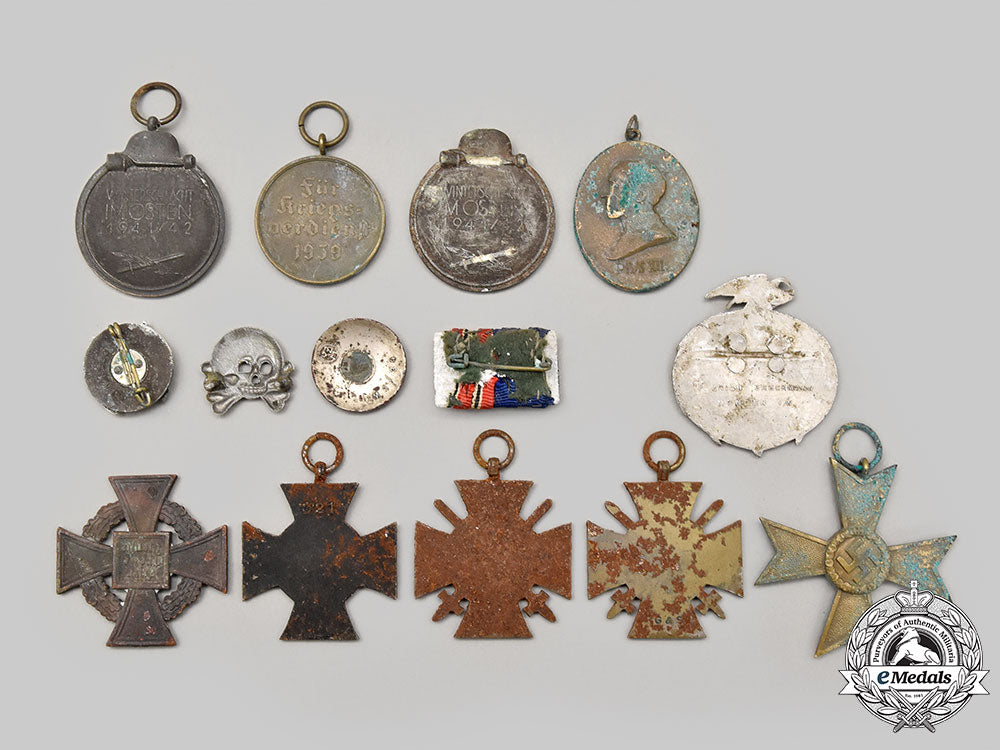 germany,_third_reich._a_mixed_lot_of_badges_and_medals,_relic_condition__g516412