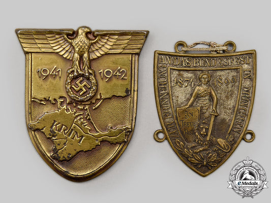 germany._a_pair_of_shield_decorations__g517821