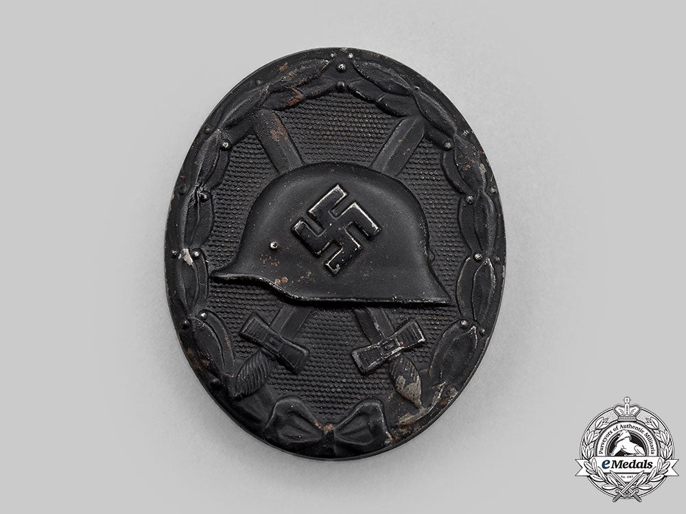 germany,_wehrmacht._a_black_grade_wound_badge,_with_case__g523211