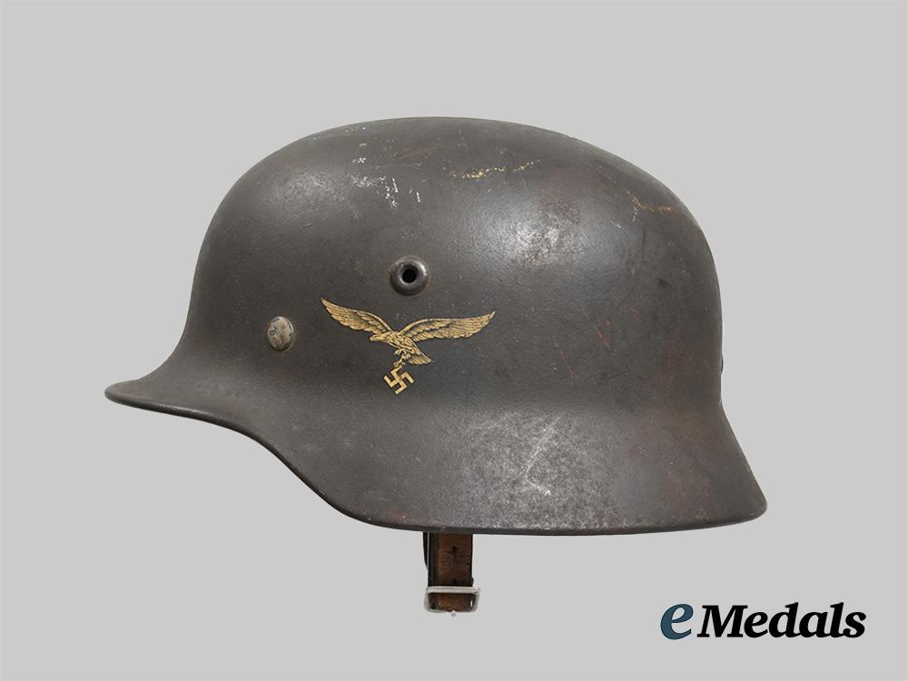 germany,_luftwaffe._an_m40_stahlhelm,_by_quist__g54836-3
