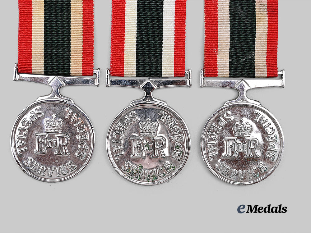 canada._a_lot_of_three_special_service_medals_e_medals__m0715-31_5