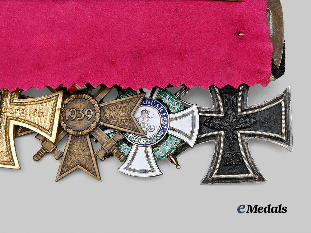 germany,_imperial._a_hohenzollern_house_order_bar_for_first_and_second_world_war_service_e_medals__m0076-172_6