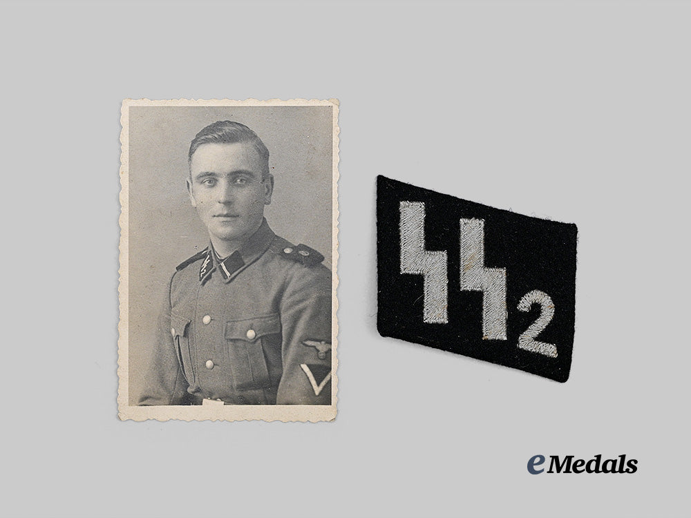 germany,_s_s._an_s_s-_standarte_germania_collar_tab,_with_owner_photo_e_medals__g62969_2