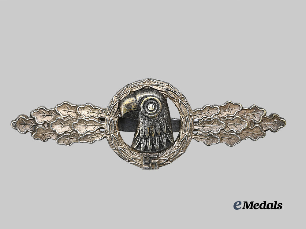 germany,_luftwaffe._a_reconnaissance_clasp,_silver_grade_e_medals__g62755_2