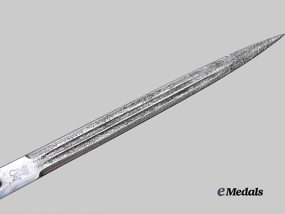 germany,_kriegsmarine._an_officer’s_dress_dagger,_by_carl_eickhorn_e_medals__g62759_8