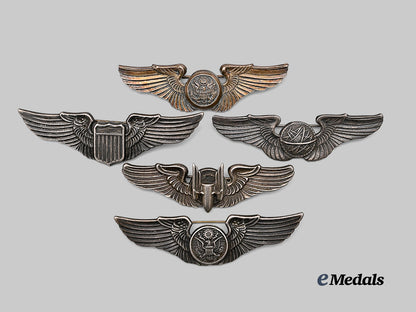 united_states._a_lot_of_five_second_war_wings_e_medals__m0706-25_2