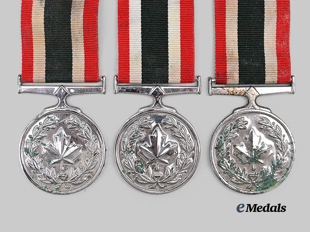 canada._a_lot_of_three_special_service_medals_e_medals__m0715-31_3