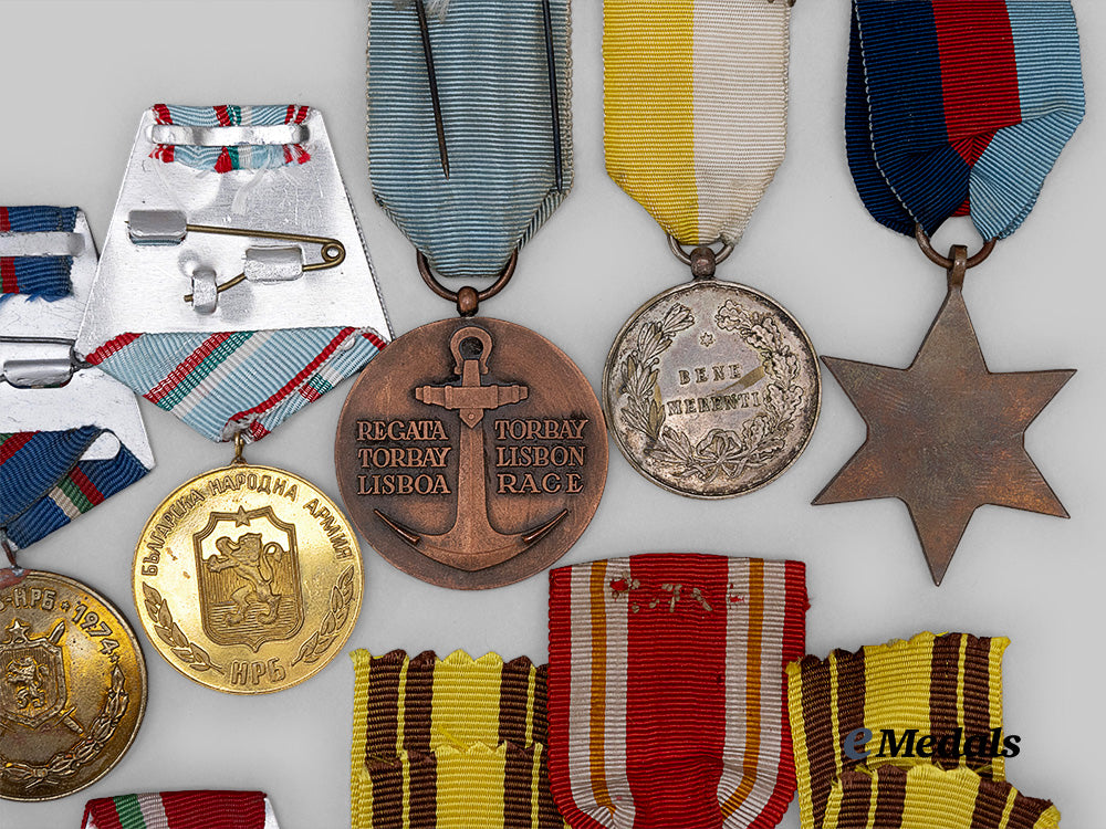 europe._a_lot_of_medals,_decorations&_awards_e_medals__e_u24750_11