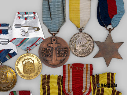 europe._a_lot_of_medals,_decorations&_awards_e_medals__e_u24750_11