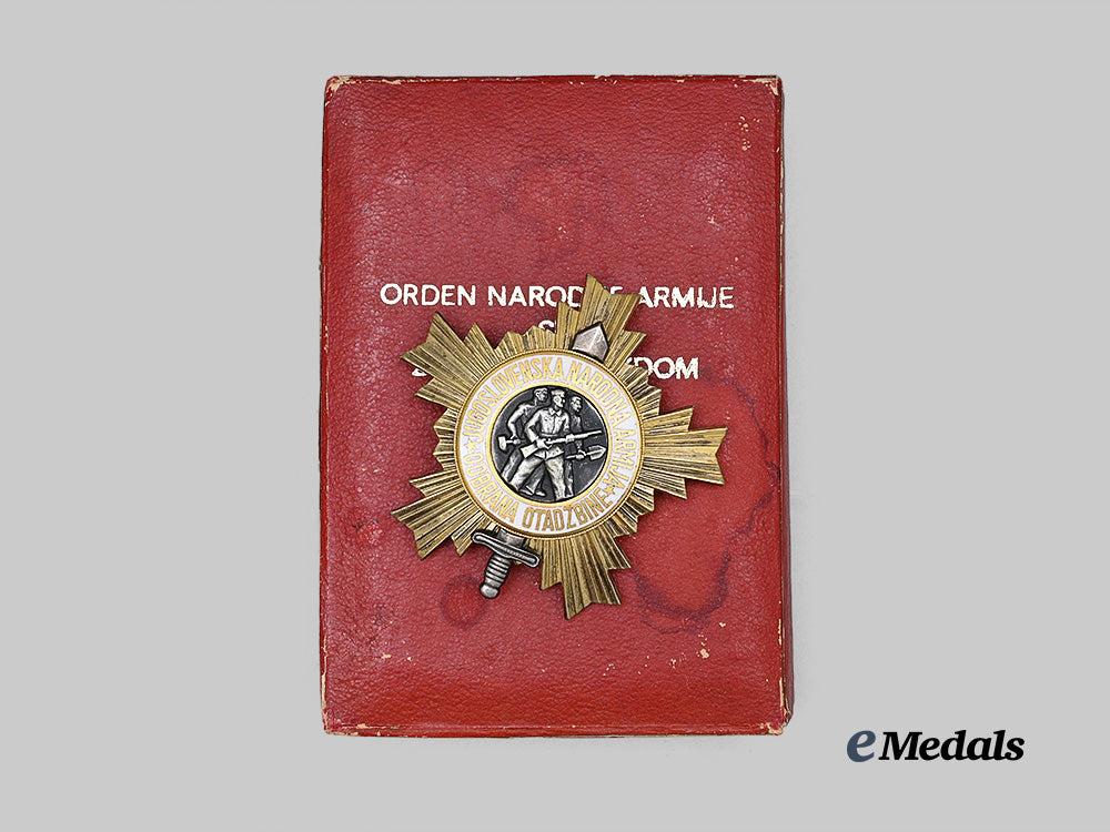 yugoslavia,_socialist_federal_republic._an_order_of_the_people’s_army,_i_i_class_e_medals__m0625-103_4