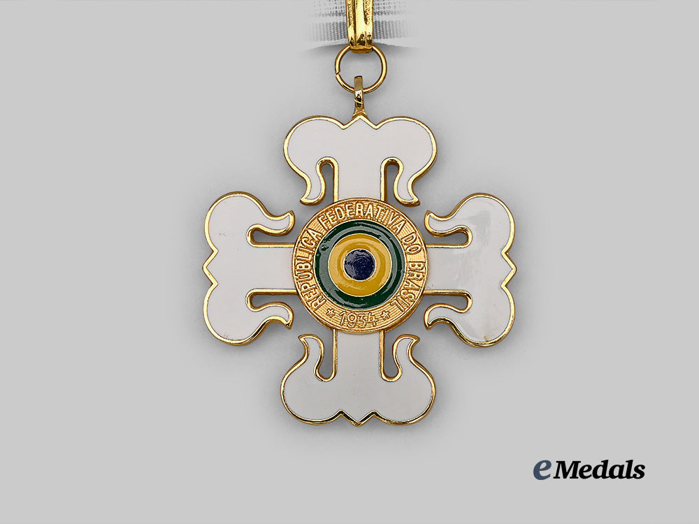 brazil,_republic._an_order_of_military_merit,_grand_officer_set_in_case,_c.1975_e_medals__m0332-35_8