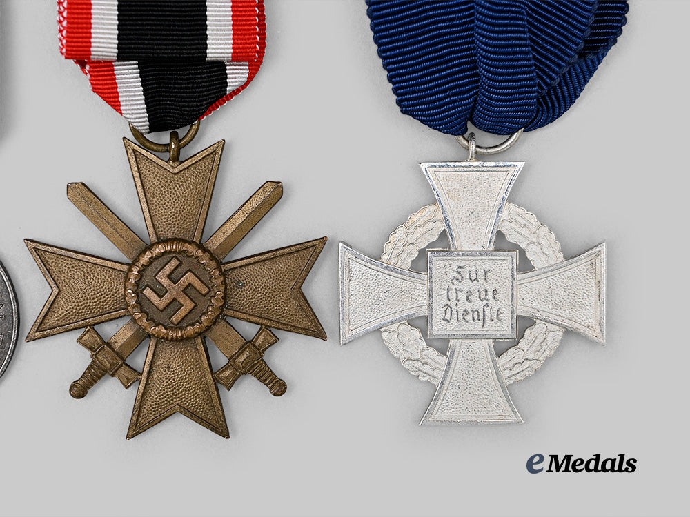 germany,_third_reich._a_mixed_lot_of_awards_for_military_and_civil_service_e_medals__g62617_6