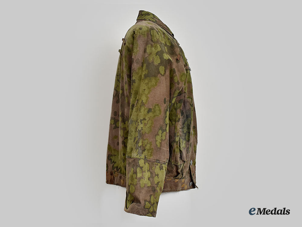 germany,_s_s._an_m44_oak_leaf_b_pattern_reversible_camouflage_drill_jacket__l22__m_n_c7924_507