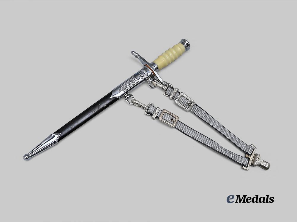 germany,_democratic_republic._an_army_officer's_dress_dagger_e_medals__m0454-63_2