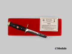 United States. A U.S Marines Vietnam Commemorative Bayonet of Honour, in Case