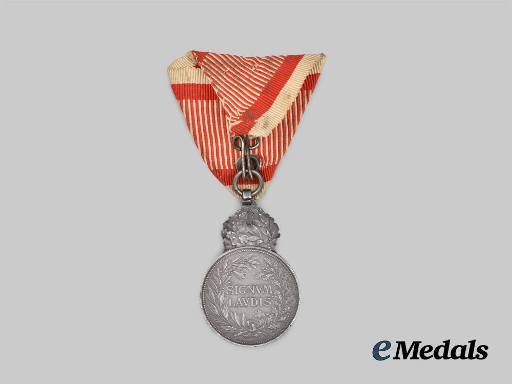 austria-_hungary,_a_military_merit_medal,_karl_i_issue,_c.1917.__m0347-6-3
