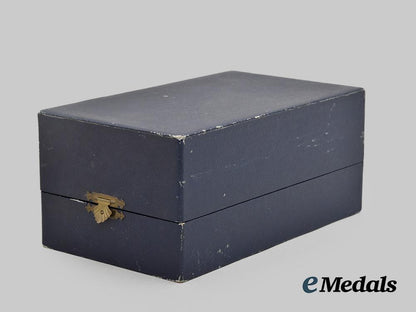 germany,_luftwaffe._a_rare_honour_goblet_and_case_set_to_karl_jensen,_mediterranean_theatre_k_i_a,_by_johann_wagner&_sohn__m0535-108-1d