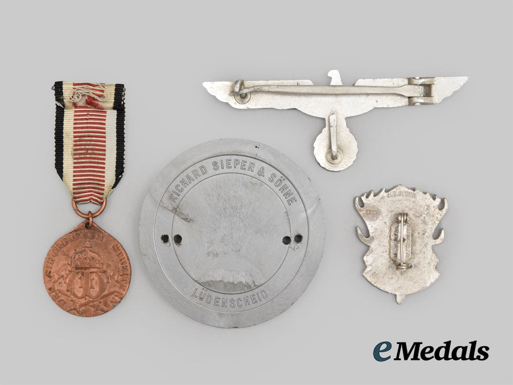 germany,_third_reich._a_lot_of_insignia&_awards__m0613-2-2