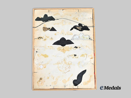 canada,_united_states._a_display_of_various_second_war_and_post_war_wings_e_medals__m0631-2_3