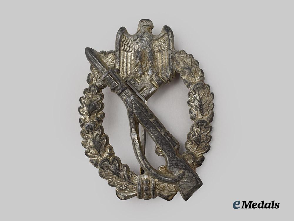 germany,_wehrmacht._an_infantry_assault_badge,_silver_grade,_by_gottlieb&_wagner___m_n_c0008
