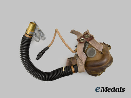 united_kingdom._a_type_g_oxygen_mask,_c.1943___m_n_c0029