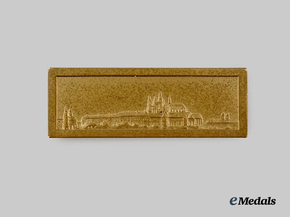 germany,_third_reich._a_prague_castle_bar_for_the_sudetenland_medal___m_n_c0047