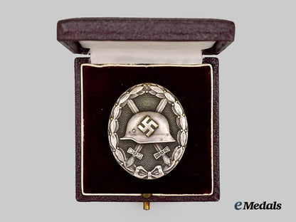 germany,_wehrmacht._a_silver_grade_wound_badge,_with_case,_by_the_vienna_mint___m_n_c0067