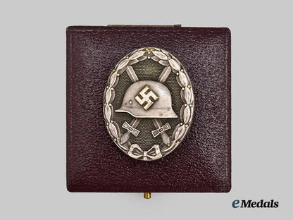 germany,_wehrmacht._a_silver_grade_wound_badge,_with_case,_by_the_vienna_mint___m_n_c0068