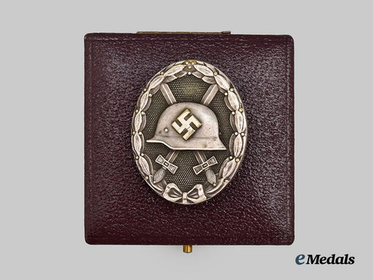germany,_wehrmacht._a_silver_grade_wound_badge,_with_case,_by_the_vienna_mint___m_n_c0068