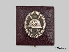 Germany, Wehrmacht. A Silver Grade Wound Badge, with Case, by the Vienna Mint