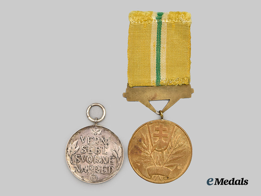 slovakia,_first_republic._a_pair_of_medals___m_n_c0070