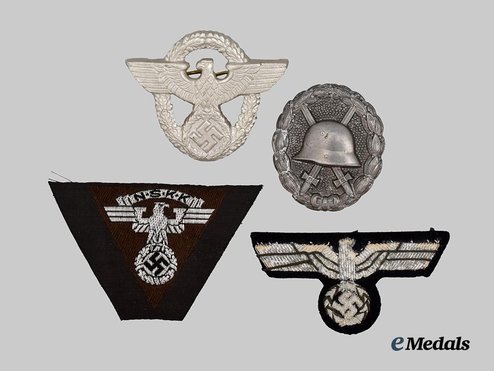 germany,_third_reich._a_mixed_lot_of_insignia___m_n_c0105