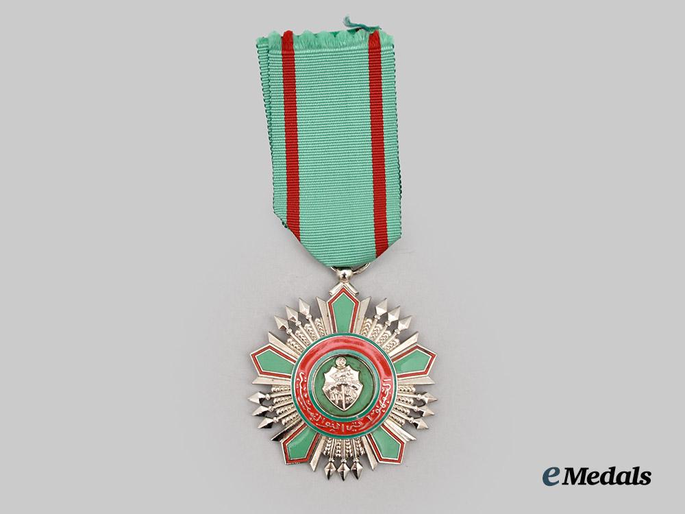 tunisia,_republic._an_order_of_the_republic,_knight_by_bertrand___m_n_c0109