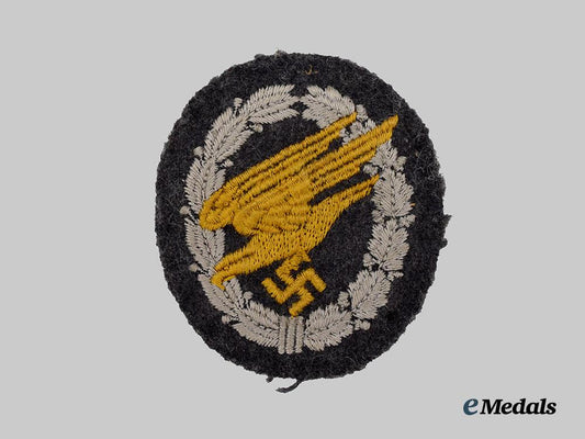 germany,_luftwaffe._a_fallschirmjäger_badge,_cloth_version___m_n_c0115