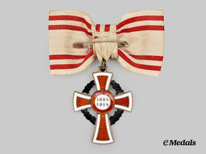 austria,_imperial._a_red_cross_honour_decoration,_i_i_class_cross_with_war_decoration,_by_g._a_scheid,_c.1915___m_n_c0123