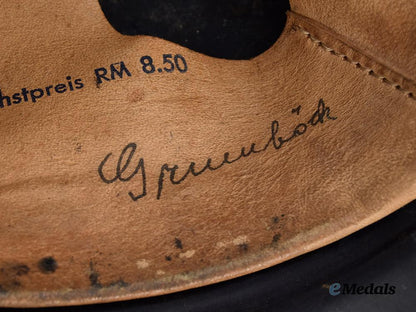 germany,_third_reich._a_luftschutz_gladiator_helmet,_owner-_attributed_one-_piece_version,_by_f._w._quist___m_n_c0143