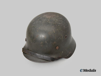 germany,_s_s._a_waffen-_s_s_m40_stahlhelm,_wartime_single_decal_version,_by_eisenhüttenwerke_thale___m_n_c0158