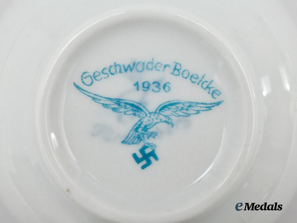 germany,_luftwaffe._a_kampfgeschwader154_boelcke_mess_hall_cup&_saucer,_by_fürstenberg___m_n_c0161