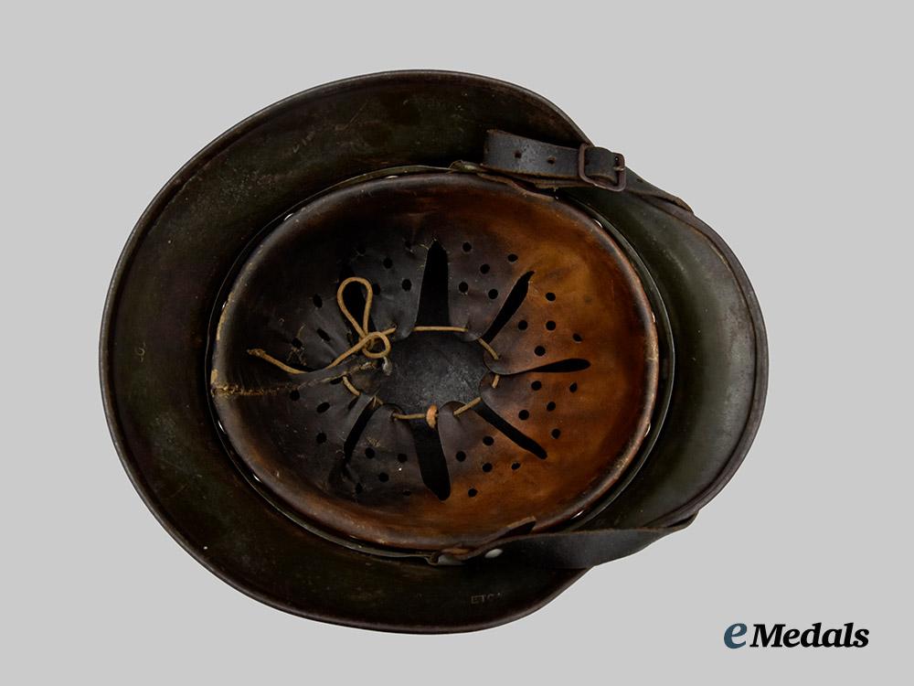 germany,_s_s._a_waffen-_s_s_m40_stahlhelm,_wartime_single_decal_version,_by_eisenhüttenwerke_thale___m_n_c0163